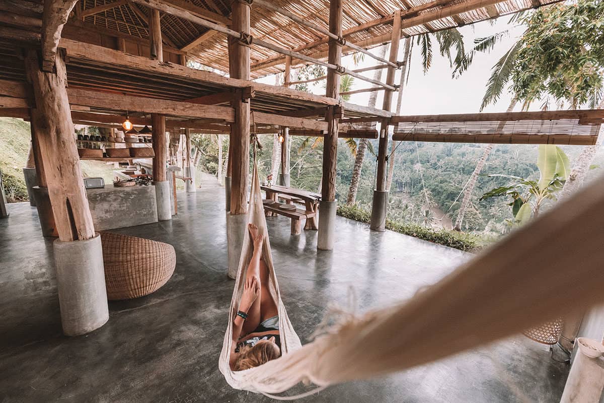 Airbnb vs Hotel in Costa Rica